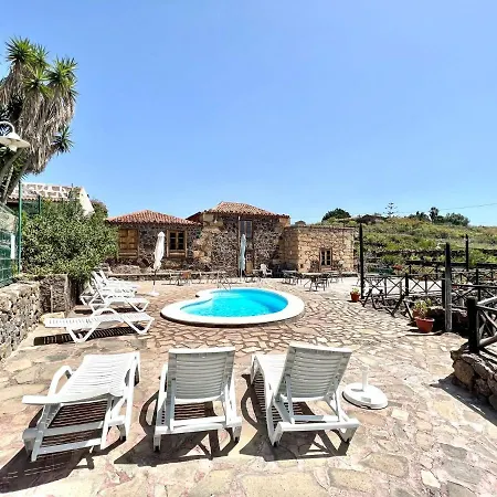 Apto En Caserio Rural Con Cocina, Piscina, Wifi, Barbacoa Y Jardin Compartidos *