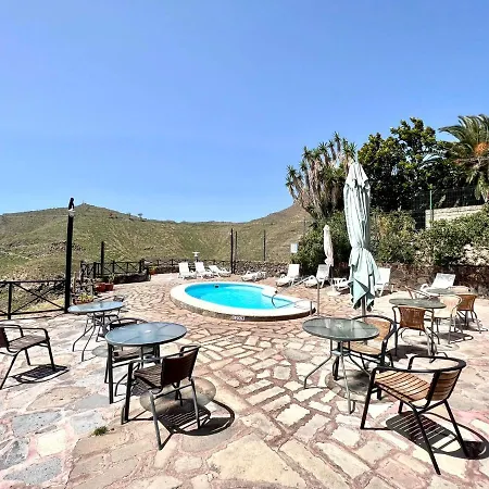 Apto En Caserio Rural Con Cocina, Piscina, Wifi, Barbacoa Y Jardin Compartidos * San Miguel de Abona