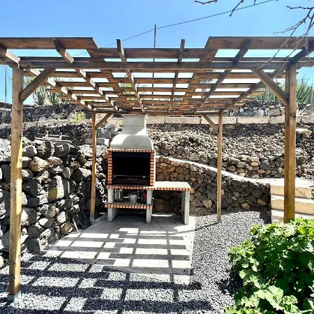 Landhuis Apto En Caserio Rural Con Cocina, Piscina, Wifi, Barbacoa Y Jardin Compartidos San Miguel de Abona