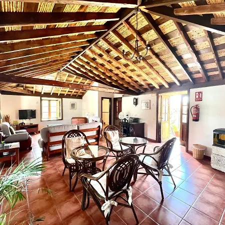 Apto En Caserio Rural Con Cocina, Piscina, Wifi, Barbacoa Y Jardin Compartidos *