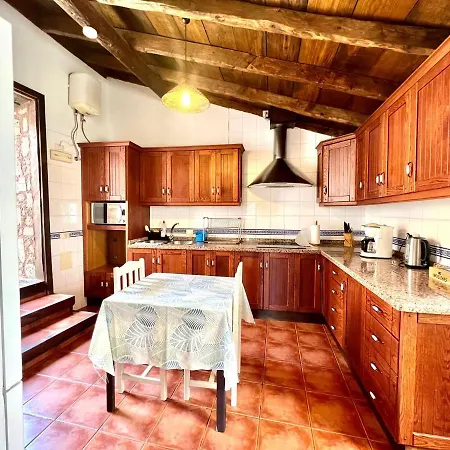 Apto En Caserio Rural Con Cocina, Piscina, Wifi, Barbacoa Y Jardin Compartidos Landhuis *