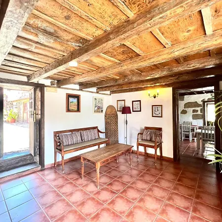 Apto En Caserio Rural Con Cocina, Piscina, Wifi, Barbacoa Y Jardin Compartidos * San Miguel de Abona